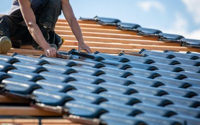 Rénovation de toiture : comment choisir le bon couvreur pour votre projet ?