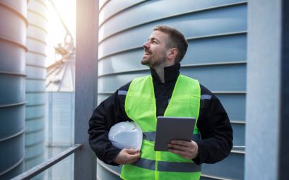 Tenue de travail : comment respecter les normes de sécurité tout en restant confortable ?