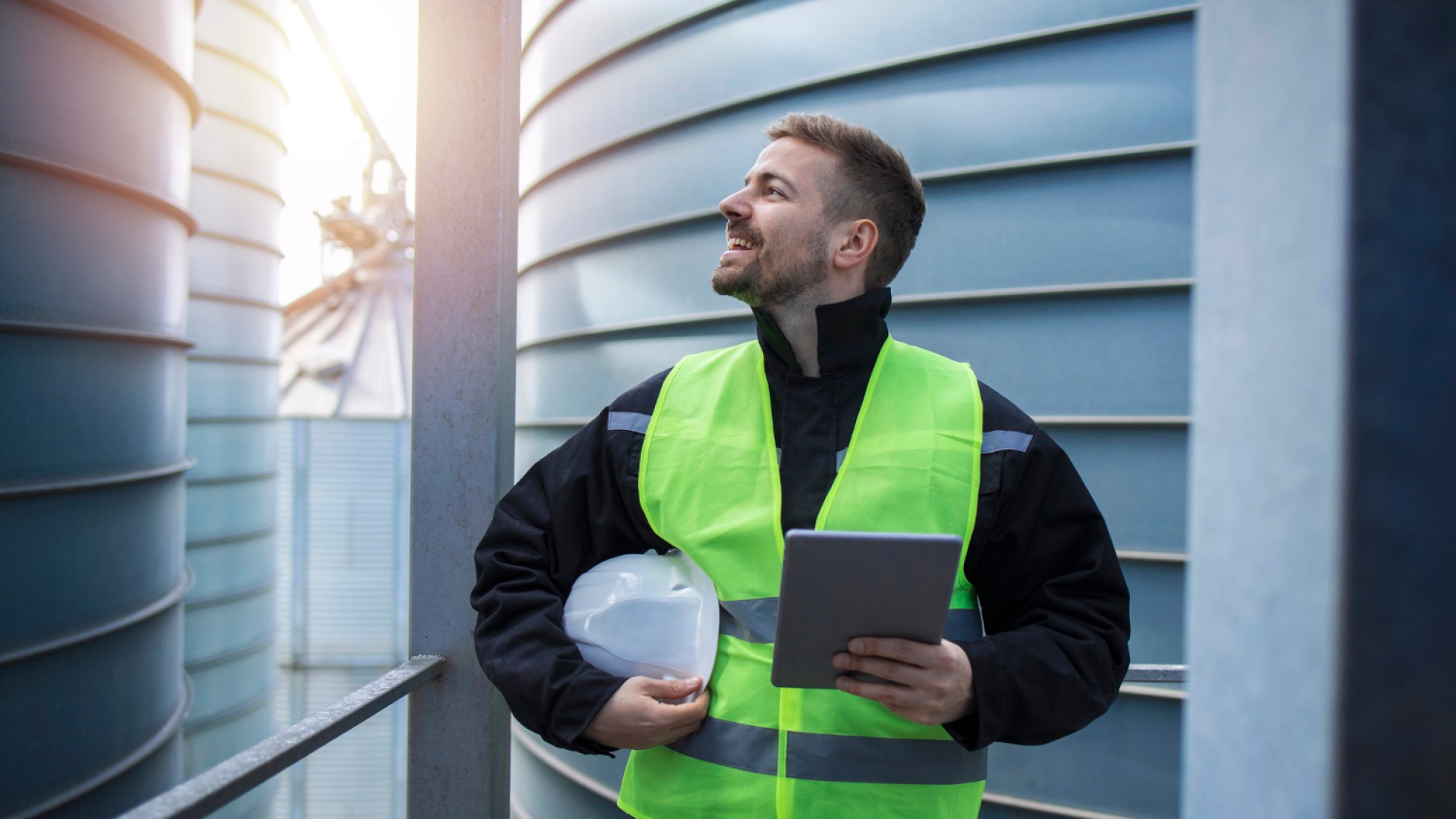 Tenue de travail : comment respecter les normes de sécurité tout en restant confortable ?