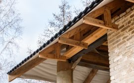 Les signes qui indiquent la présence de mérule dans un logement